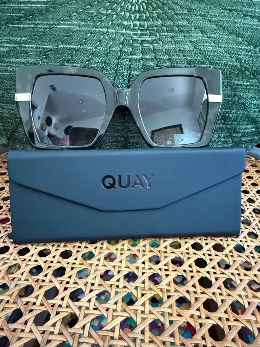 Quay Notorious Tortoiseshell Square Smoke Lens Bold Dramatic Sunglasses